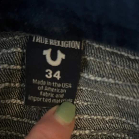 True Religion Men's Distressed Denim Shorts - Picture 6 of 6